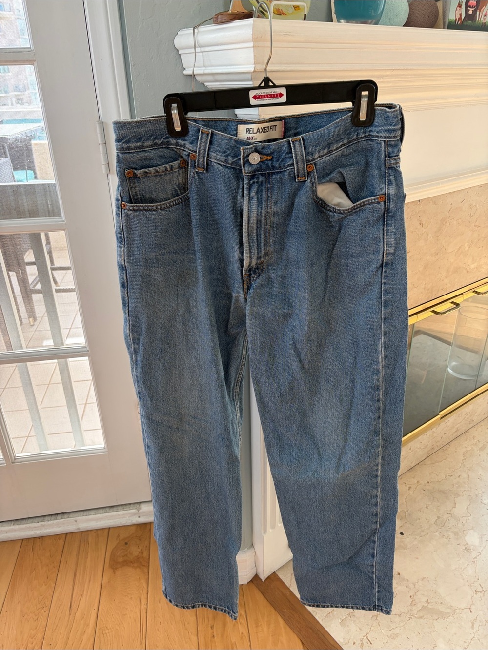 Levi's Relaxed Fit Men’s Mid-Blue Denim Jeans
